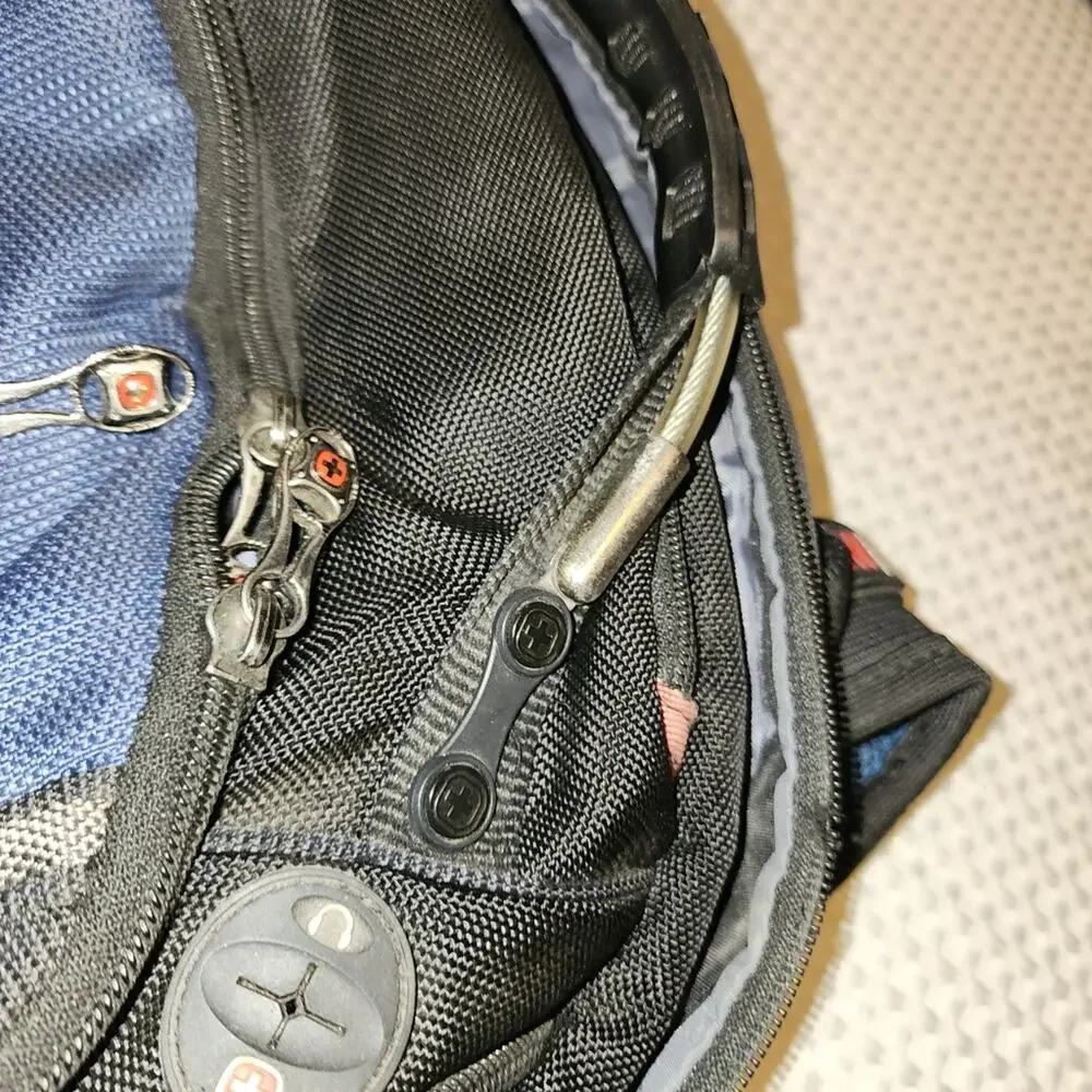 SWISS GEAR EUC XL BACKPACK LAPTOP 17